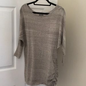 Express top size M metallic beige / gray